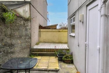 1 bed studio, Seymour Avenue, Lipson, Plymouth, PL48RB - Image 4
